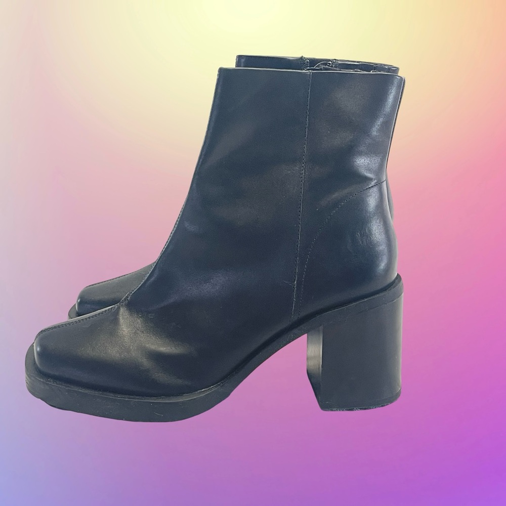ASOS Navy Heeled Boots - Picture 4 of 7